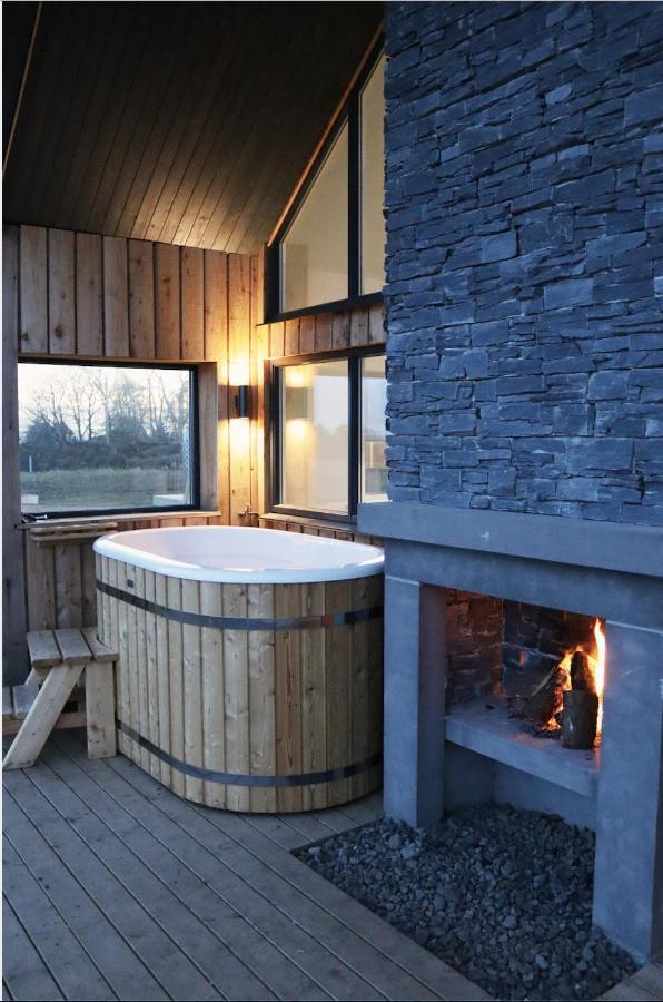Holiday home Eco-lodge With Hottub Sea View Charleton Estate